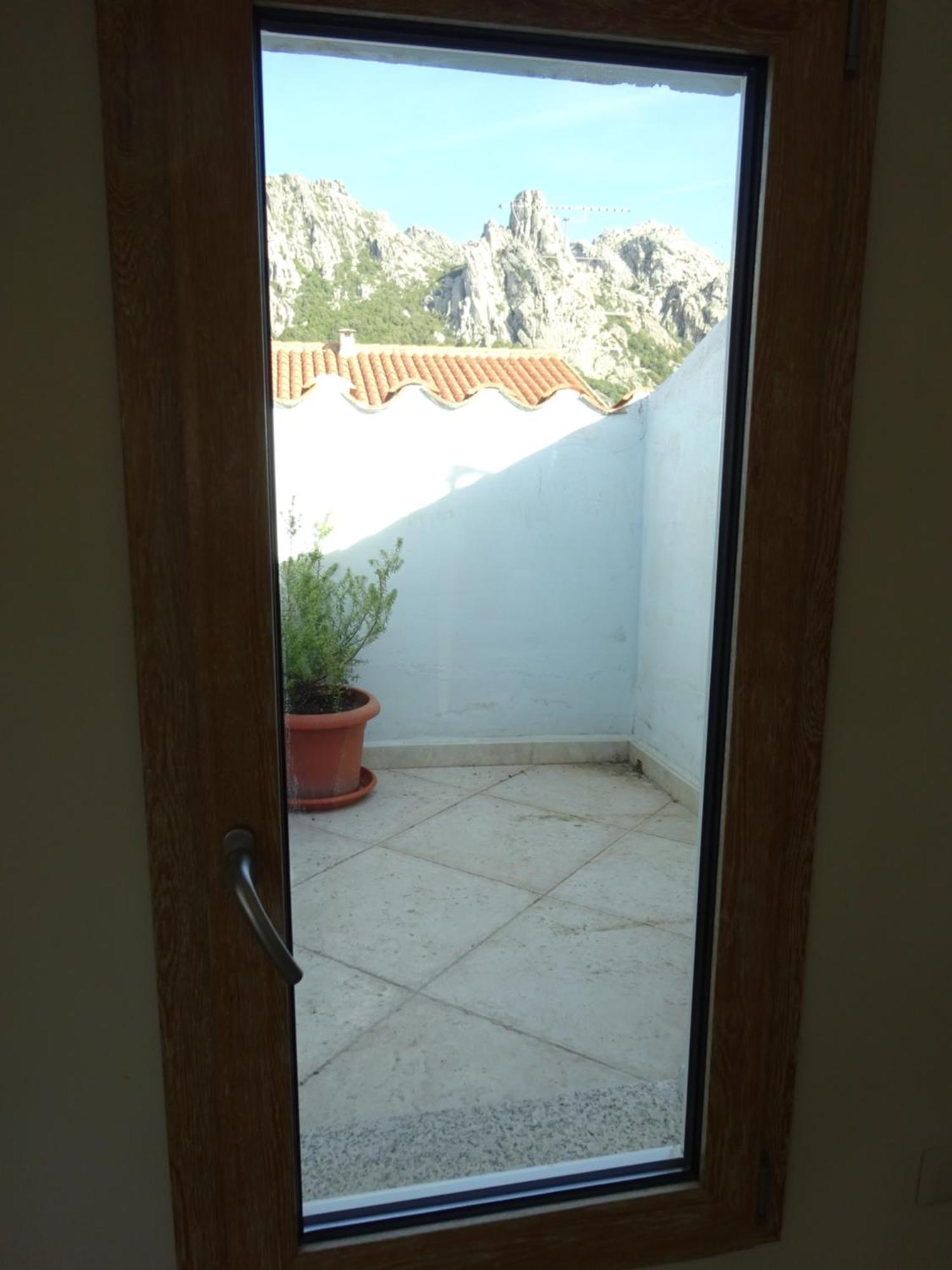 White - San Pantaleo Exterior foto